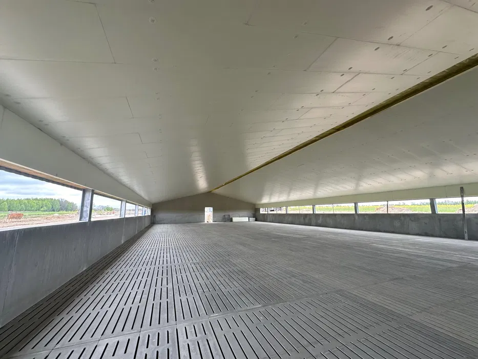 Zmywalna podbitka inwentarska - płyta styrodur XPS URSA 0,031 z systemem pióro-wpust