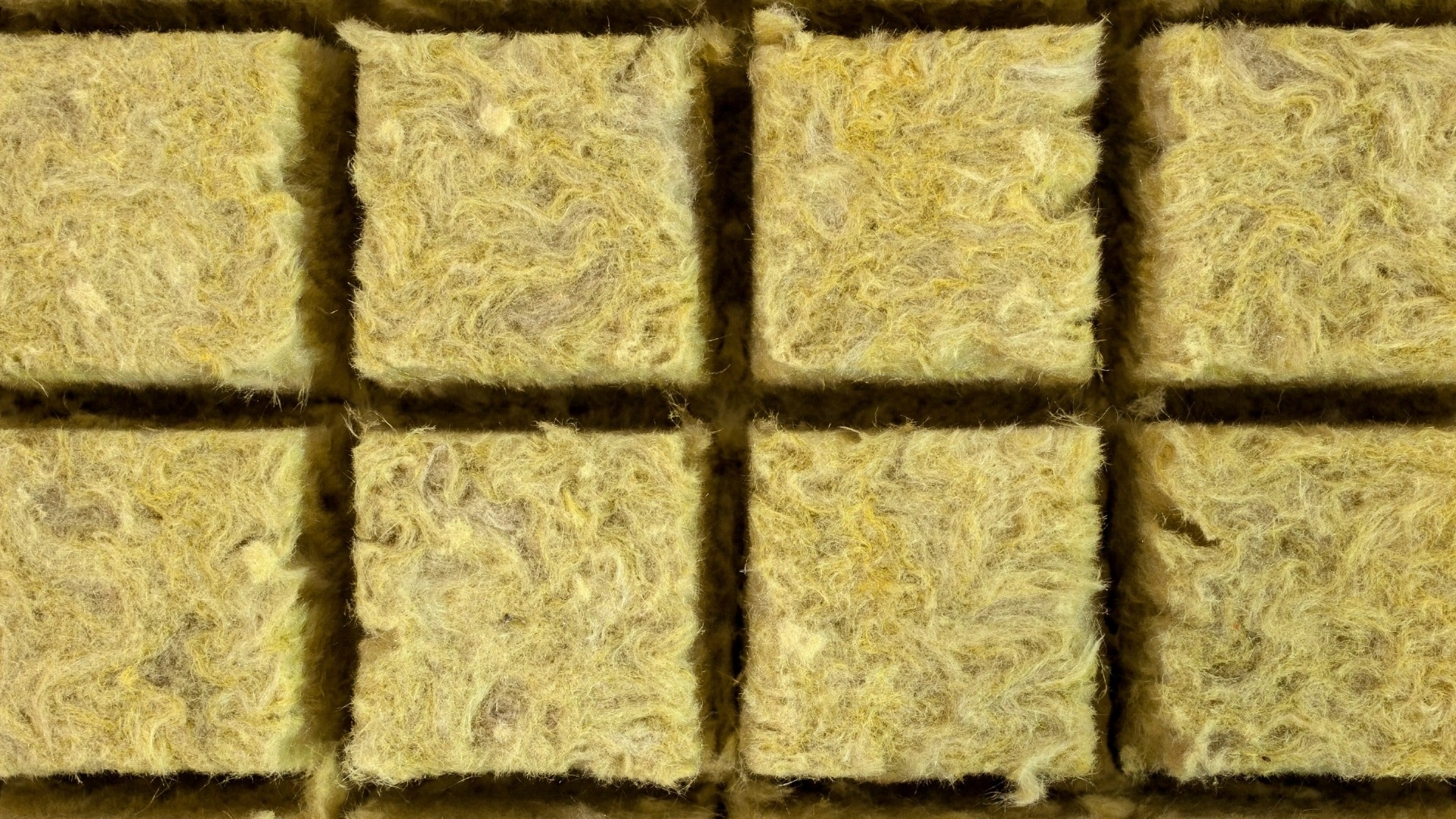 Wełna skalna Rockwool Superrock – niezawodna izolacja ścian, dachów i stropów