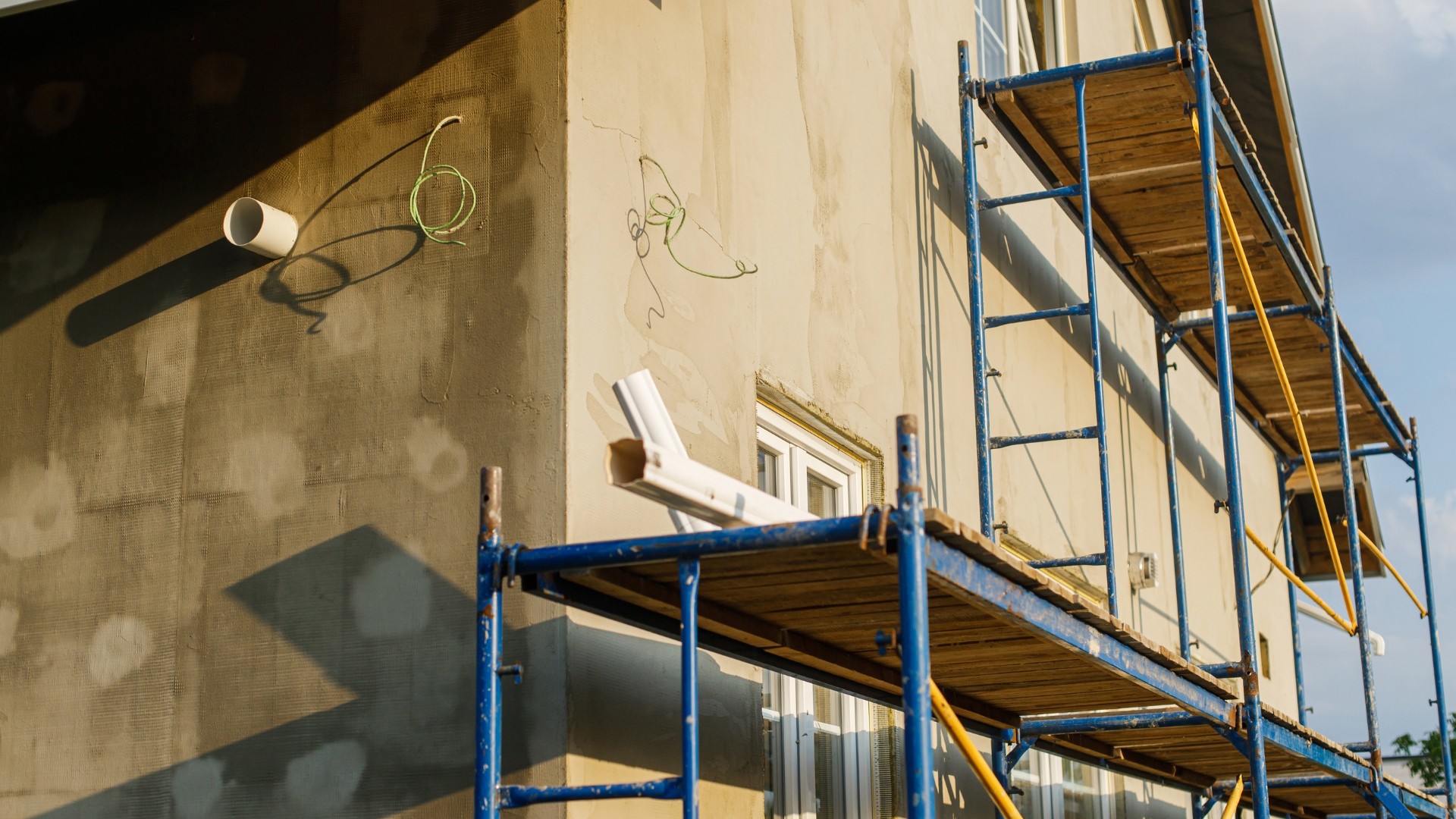 Wełna mineralna do ocieplenia ścian zewnętrznych – jaką wybrać?