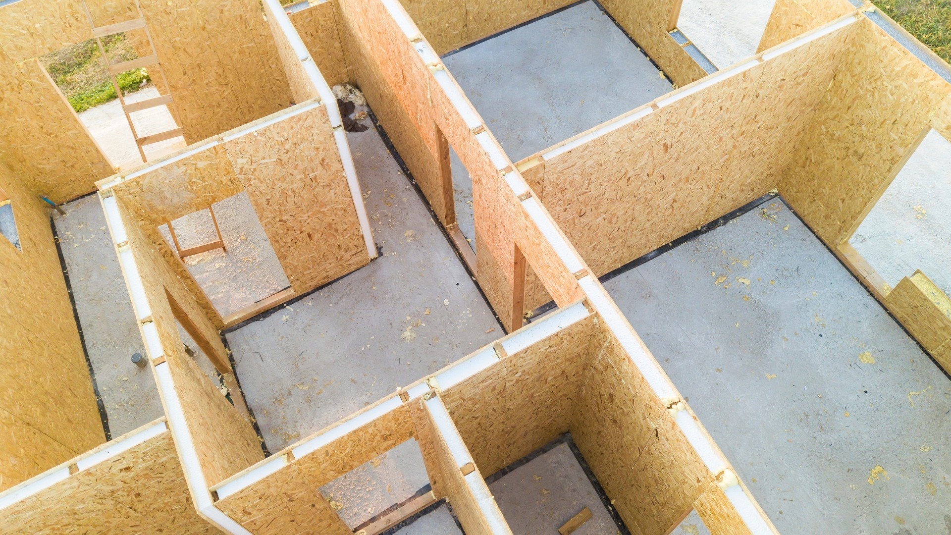 Ocieplanie domów modułowych – klucz do komfortu, szczelności i realnych oszczędności energii